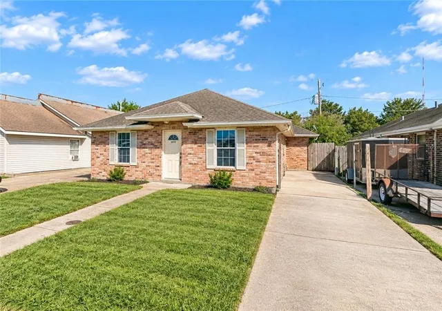 Photo 2 of Multi family home for sale at 3813 15 Jupiter Dr, Chalmette, LA 70043 | MLS# 2577376 | Listing updated on 2026-10-06