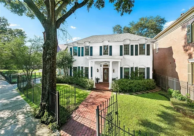 Photo 2 of Single family home for sale at 5018 St Charles Ave, New Orleans, LA 70115 | MLS# 2577528 | Listing updated on 2026-10-04