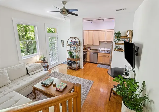 Photo 2 of Condo for sale at 1118 Orange St #8, New Orleans, LA 70130 | MLS# 2578302 | Listing updated on 2026-09-22