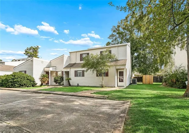 Photo 2 of Condo for sale at 217 Putters Ln #33C, Slidell, LA 70460 | MLS# 2578017 | Listing updated on 2026-09-22