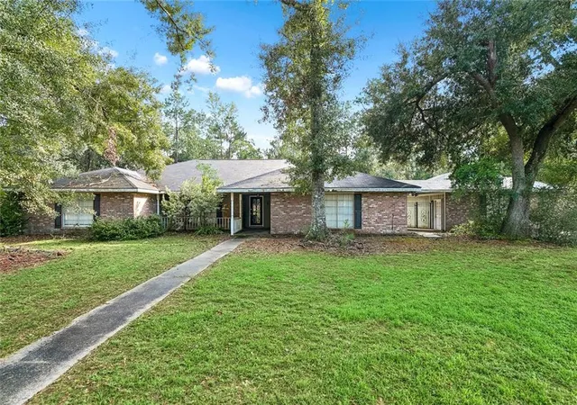 Photo 1 of Single family home for sale at 256 Blue Crane 2 Dr, Slidell, LA 70461 | MLS# 2578311 | Listing updated on 2026-09-23