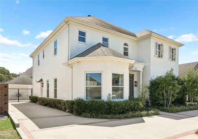 Photo 2 of Single family home for sale at 150 Spencer Ave, New Orleans, LA 70124 | MLS# 2577752 | Listing updated on 2026-09-29
