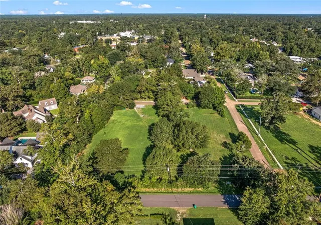 Photo 4 of Land for sale at 813 S New Hampshire St, Covington, LA 70433 | MLS# 2578180 | Listing updated on 2026-09-22