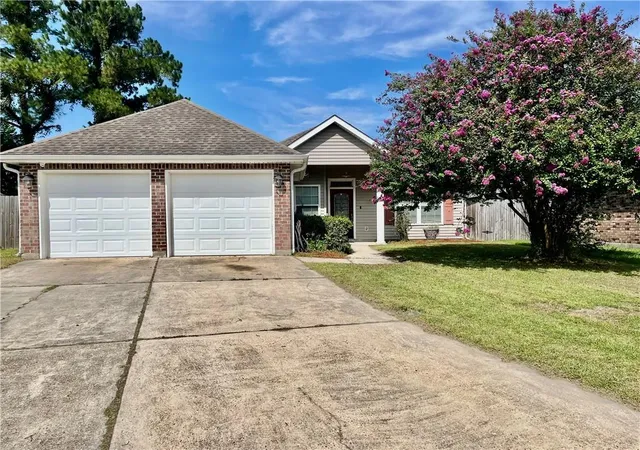 Single family home for sale at 1625 Marseille Dr, La Place, LA 70068 | MLS# 2577966