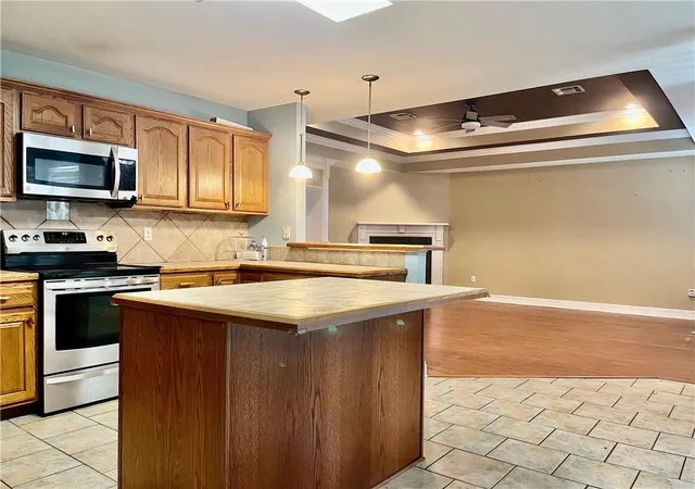 Photo 3 of Single family home for sale at 1625 Marseille Dr, La Place, LA 70068 | MLS# 2577966 | Listing updated on 2026-09-22