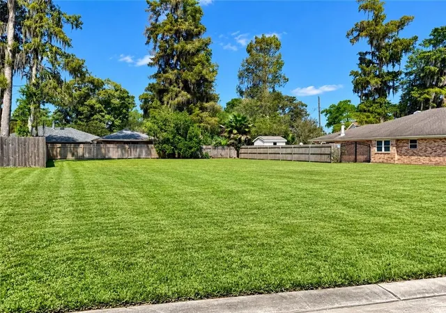Photo 3 of Land for sale at 189 Dunleith Dr, Destrehan, LA 70047 | MLS# 2578332 | Listing updated on 2026-09-22