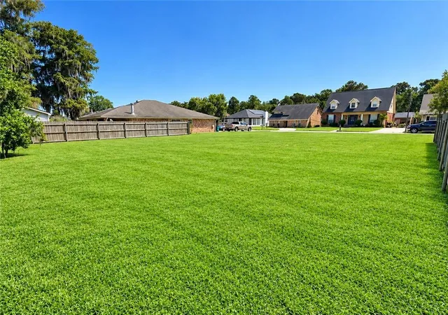 Photo 4 of Land for sale at 189 Dunleith Dr, Destrehan, LA 70047 | MLS# 2578332 | Listing updated on 2026-09-22
