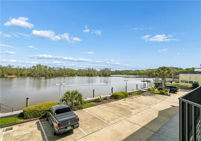 Photo 2 of Townhouse for sale at 127 E Highway 22 #N-5, Madisonville, LA 70447 | MLS# 2578342 | Listing updated on 2026-09-22
