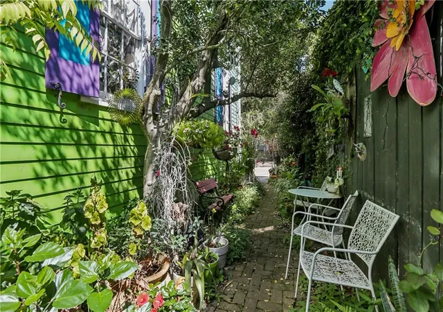 Photo 3 of Single family home for sale at 1014 1st Street, New Orleans, LA 70130 | MLS# 2578168 | Listing updated on 2026-09-22