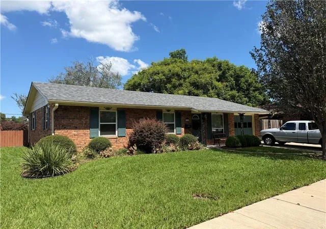 Photo 1 of Single family home for sale at 2189 Guardian Ave, Terrytown, LA 70056 | MLS# 2578310 | Listing updated on 2026-09-22