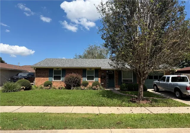 Photo 2 of Single family home for sale at 2189 Guardian Ave, Terrytown, LA 70056 | MLS# 2578310 | Listing updated on 2026-09-22