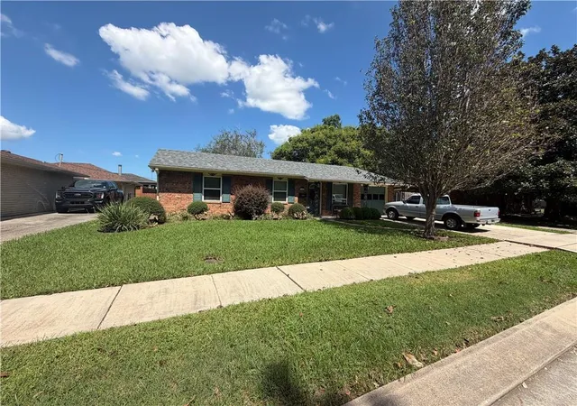 Photo 3 of Single family home for sale at 2189 Guardian Ave, Terrytown, LA 70056 | MLS# 2578310 | Listing updated on 2026-09-22