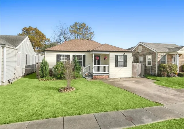 Photo 1 of Single family home for sale at 4623 Pauger St, New Orleans, LA 70122 | MLS# 2578231 | Listing updated on 2026-09-22
