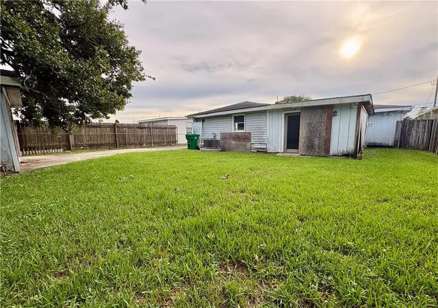 Photo 3 of Single family home for sale at 59 Creagan Ave, Gretna, LA 70053 | MLS# 2578376 | Listing updated on 2026-09-22