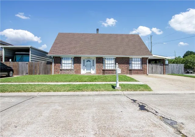 Photo 1 of Single family home for sale at 5000 Willowtree Rd, Marrero, LA 70072 | MLS# 2577692 | Listing updated on 2026-10-07