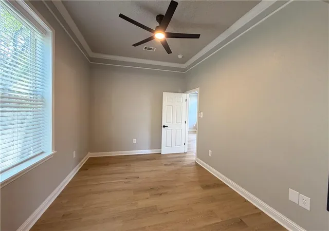 Photo 4 of Single family home for sale at 565 S 6th Street, Ponchatoula, LA 70454 | MLS# 2578418 | Listing updated on 2026-09-23