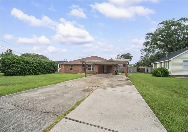 Photo 2 of Single family home for sale at 123 Sigma St, Belle Chasse, LA 70037 | MLS# 2578339 | Listing updated on 2026-09-23