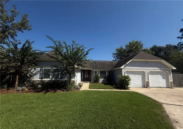 Photo 1 of Single family home for sale at 438 Briargrove Dr, Slidell, LA 70458 | MLS# 2578364 | Listing updated on 2026-09-23