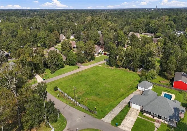 Photo 2 of Land for sale at 14 Weldon Cir, Ponchatoula, LA 70454 | MLS# 2578429 | Listing updated on 2026-09-23
