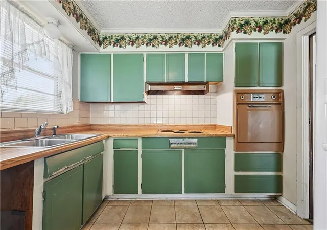 Photo 2 of Single family home for sale at 6147 Warwick Ct, New Orleans, LA 70131 | MLS# 2578419 | Listing updated on 2026-09-23