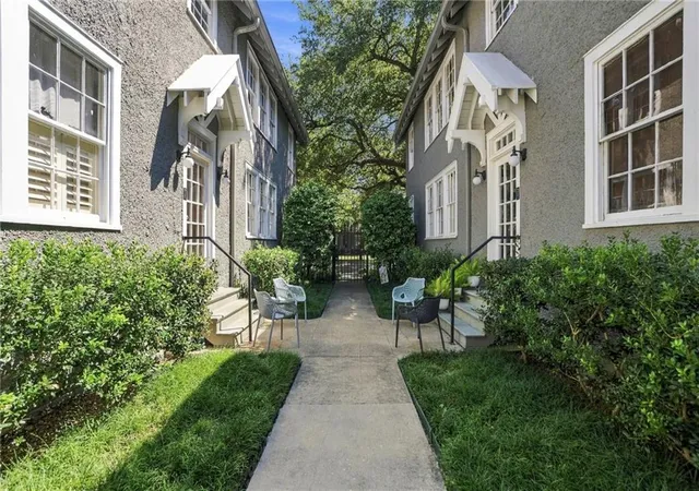 Listing Photo 3 - Condo for sale in building located at 910 S Carrolton Ave, New Orleans, LA 70118 - Unit #L