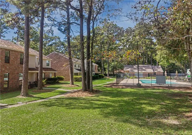 Listing Photo 1 - Condo for sale in building located at 120 Pineridge St W St, Mandeville, LA 70448 - Unit #120