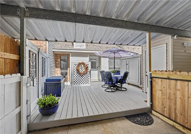 Listing Photo 5 - Condo for sale in building located at 120 Pineridge St W St, Mandeville, LA 70448 - Unit #120