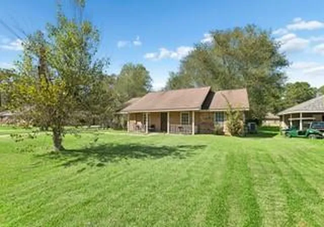 Single family home for sale at 6 Marta Dr, Hammond, LA 70401 | MLS# 2579674