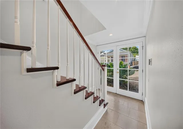Listing Photo 5 - Condo for sale in building located at 559 Octavia St, New Orleans, LA 70115 - Unit #559