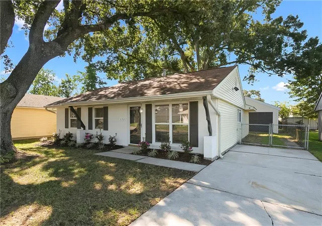 Photo 1 of Single family home for sale at 173 Rosalie Dr, Avondale, LA 70094 | MLS# 2581528 | Listing updated on 2026-10-21
