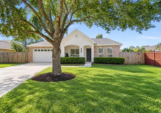 Photo 1 of Single family home for sale at 1113 Joy Dr, Slidell, LA 70461 | MLS# 2580211 | Listing updated on 2026-10-21