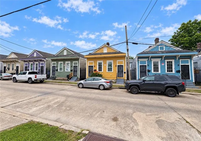 Photo 1 of Multi family home for sale at 2808 22 Josephine St, New Orleans, LA 70113 | MLS# 2582319 | Listing updated on 2026-10-20
