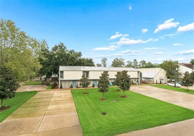Photo 1 of Condo for sale at 350 Atalin St #11C, Mandeville, LA 70448 | MLS# 2581642 | Listing updated on 2026-10-19