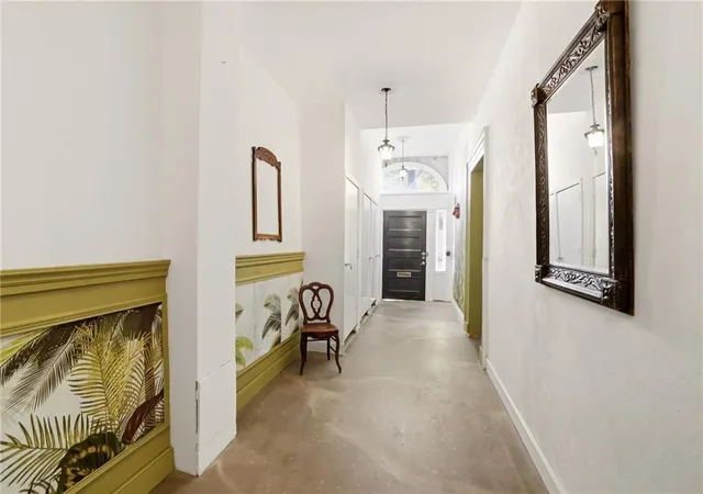 Photo 3 of House for sale at 618 20 Julia St, New Orleans, LA 70130 | MLS# 2582329 | Listing updated on 2026-10-20