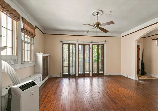 Photo 3 of Single family home for sale at 4224 Vincennes Pl, New Orleans, LA 70125 | MLS# 2578976 | Listing updated on 2026-10-21