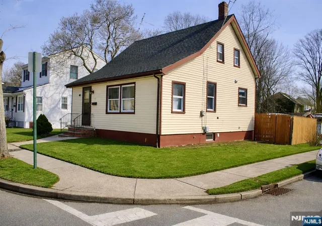 Photo 2 of Single family home for sale at 17 19 Dupont St, Piscataway, NJ 08854 | MLS# 26005374 | Listing updated on 2026-09-10