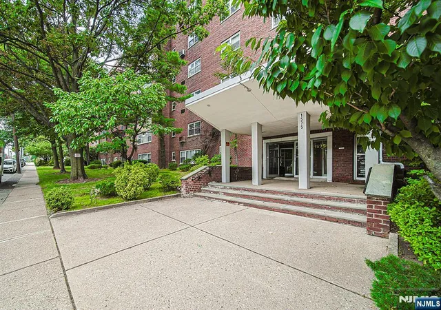 Photo 1 of Condo for sale at 1575 Center Ave #3F, Fort Lee, NJ 07024 | MLS# 26011047 | Listing updated on 2026-09-04