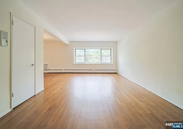 Photo 2 of Condo for sale at 1575 Center Ave #3F, Fort Lee, NJ 07024 | MLS# 26011047 | Listing updated on 2026-09-04