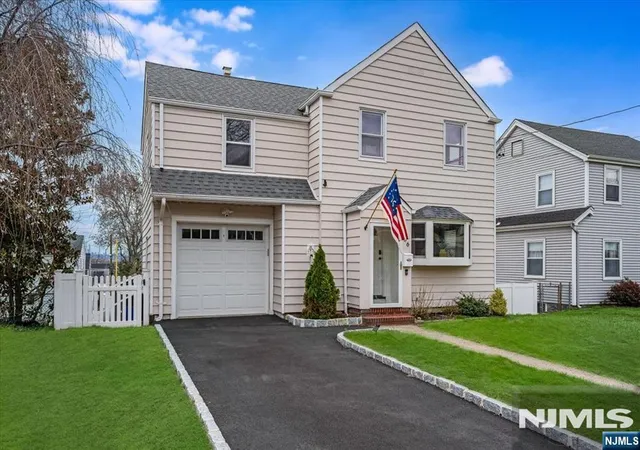 Photo 1 of Single family home for sale at 36 Hoover St, North Arlington, NJ 07031 | MLS# 26011444 | Listing updated on 2026-10-28