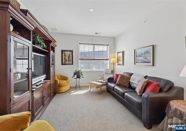 Photo 4 of Sale Pending at 9402 Warrens Way #DEEDED GARAGE -, Wanaque, NJ 07465 | MLS# 26011799 | Listing updated on 2026-09-04