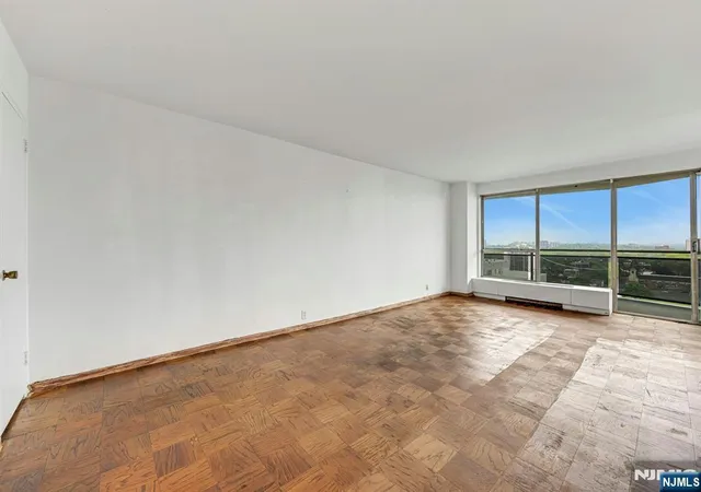 Photo 4 of House for sale at 2077 Center Ave #20C, Fort Lee, NJ 07024 | MLS# 26016026 | Listing updated on 2026-09-02
