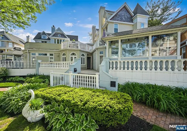 Photo 3 of Single family home for sale at 100 1st St, Keyport, NJ 07735 | MLS# 26017128 | Listing updated on 2026-09-17