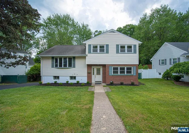 Photo 2 of Sale Pending at 338 Main St, New Milford, NJ 07646 | MLS# 26018829 | Listing updated on 2026-09-11