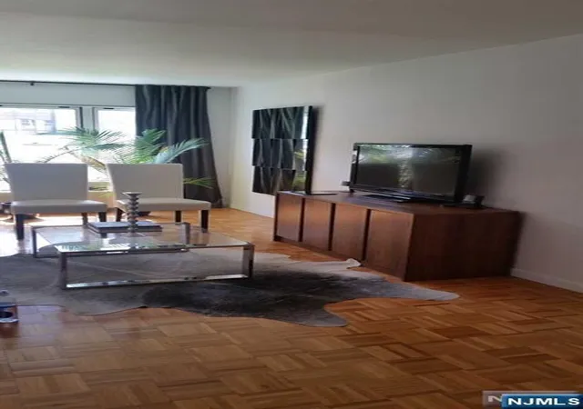 Listing Photo 5 - Condo for sale in building located at 1111 River Rd, Edgewater, NJ 07020 - Unit #C8