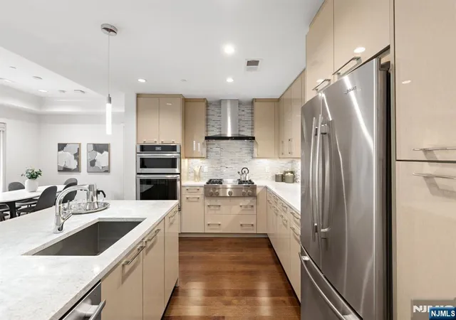 Photo 4 of Condo for sale at 150 Henley Pl #213, Weehawken, NJ 07086 | MLS# 26020682 | Listing updated on 2026-09-15