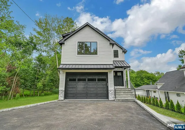 Photo 1 of Single family home for sale at 48 Pulis Ave, Mahwah, NJ 07430 | MLS# 26022741 | Listing updated on 2026-09-18