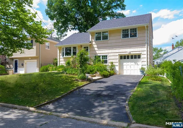 Photo 1 of Sale Pending at 765 Grove St, Rahway, NJ 07065 | MLS# 26023601 | Listing updated on 2026-09-11