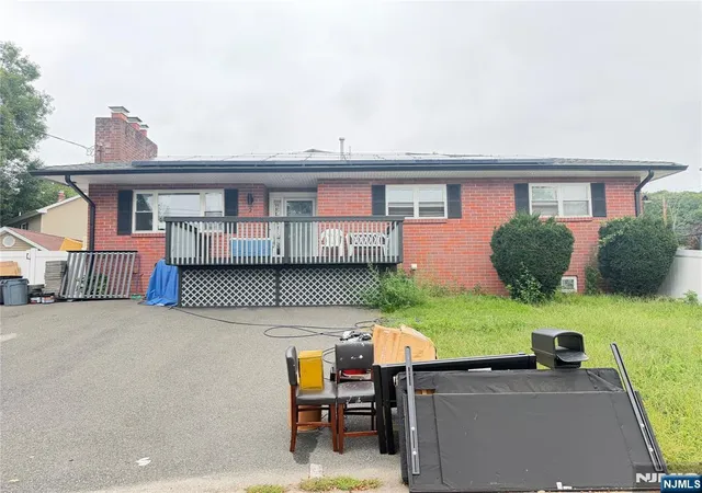 Photo 4 of House for sale at 2 Beaver Point Trl, Wharton, NJ 07885 | MLS# 26024235 | Listing updated on 2026-09-10