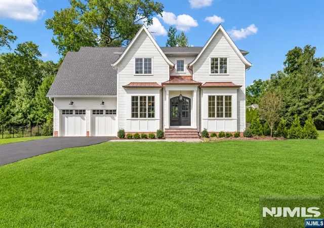 Photo 1 of Single family home for sale at 331 Martom Rd, Wyckoff, NJ 07481 | MLS# 26025043 | Listing updated on 2026-10-13