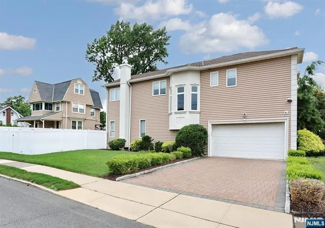 Photo 3 of Sale Pending at 39 Burton Ave, Hasbrouck Heights, NJ 07604 | MLS# 26025047 | Listing updated on 2026-09-08